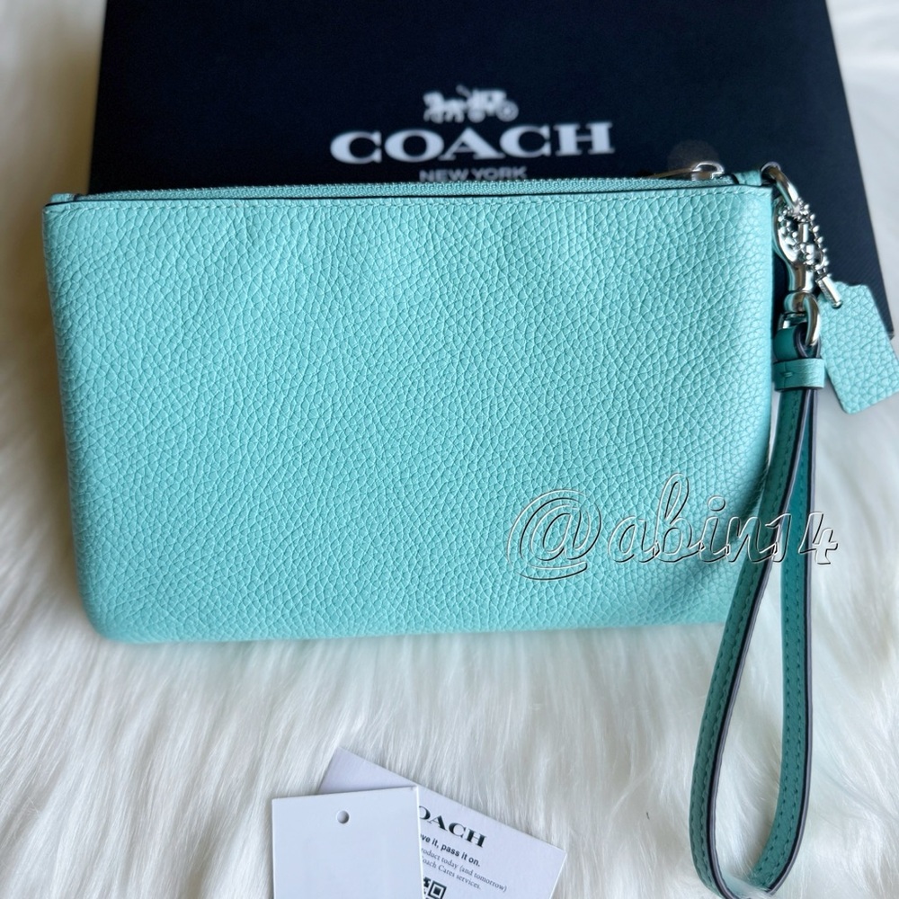 NWT Coach Leather Wristlet Color Faded Blue - Picture 3 of 4